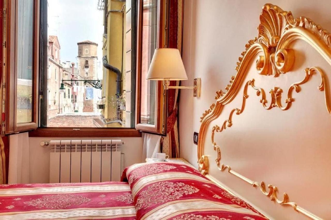 Heart Of Biennale Apartment Venice Exterior photo