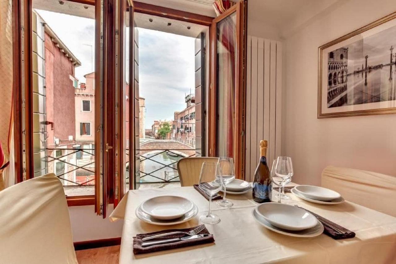 Heart Of Biennale Apartment Venice Exterior photo